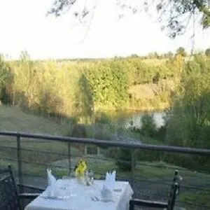 L'hostellerie Des Lacs Hotel